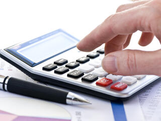 Félmillió embert figyelmeztet a NAV, hogy idén ne felejtsék el kiegészíteni az adóbevallást