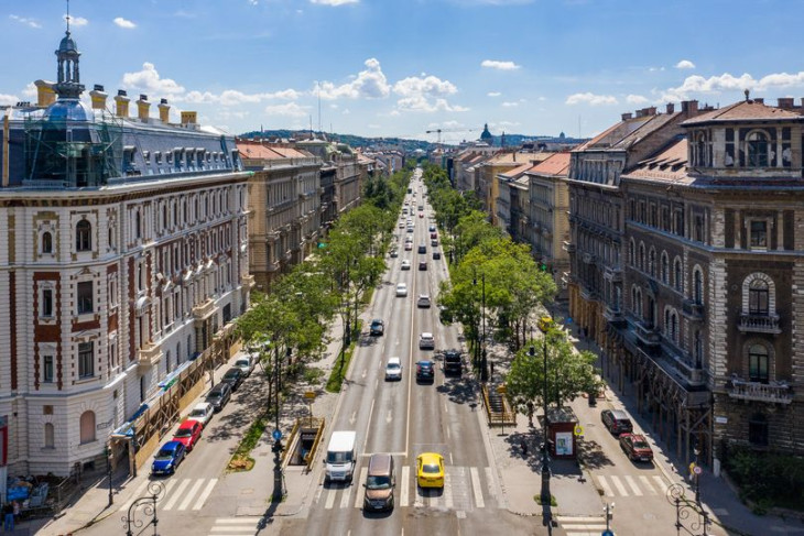 Tartós árcsökkenés, de épp az ellenkezője, drágulás is előfordulhat