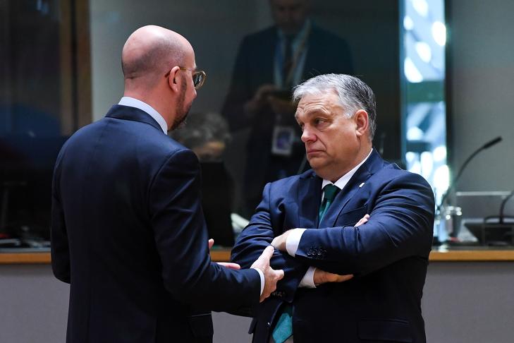 Nem alkuszik Orbán Viktor - Charles Michel, az Európai Tanács elnöke és a magyar miniszterelnök a brüsszeli EU-csúcson 2022. december 15-én. Fotó: Európai Tanács 
