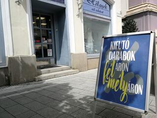 Megrohamozták a magyar ruha- és cipőboltokat októberben