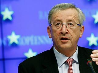 Juncker: Theresa May bátor nő, de lemondása nem változtat semmin