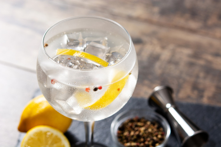 A statisztikák szerint a gin a világpiac vezetője a magas alkoholtartalmú italok között