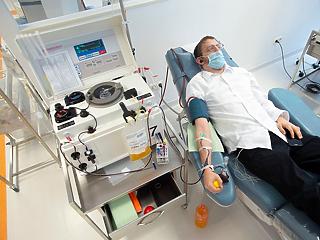 Koronavírus: más kórházak is csatlakozhatnak a vérplazma-terápiához