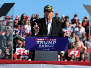 Donald Trump egy kampányrendezvényen