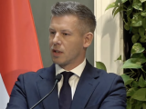 Újabb csontvázakra bukkant Vitézy Dávid – kövesse velünk percről percre a Kormányszóvivői tájékoztatót 