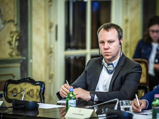 Magyarországra gyanakszik a meghekkelt EP-képviselő
