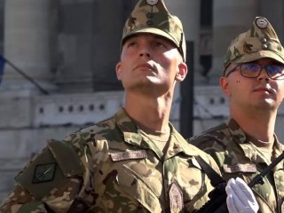 Orbán Gáspár katonai karriert is befutott