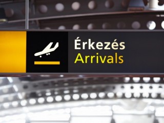 Megérkezett az állam. De ki jár jól vele? 