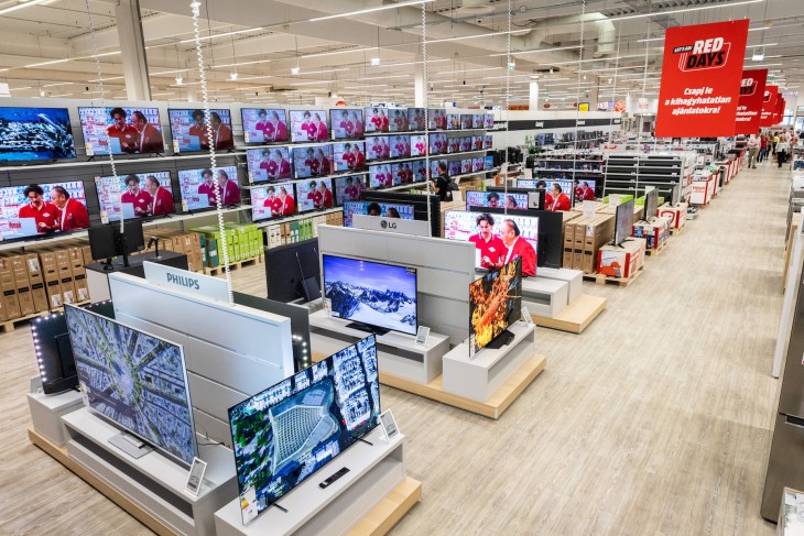 Új üzletet nyitott a Media Markt a hódmezővásárhelyi Tescóban. 