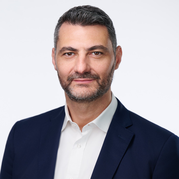 Maurizio Salvaggio több mint 20 éves szakmai tapasztalattal rendelkezik, és sikeres karriert épített az FMCG szektorban