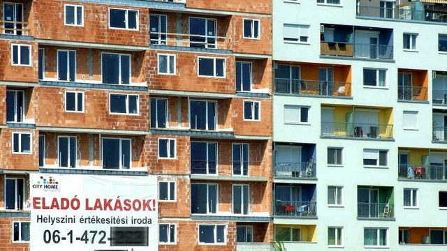 A többség biztonságosabb lakáshitelt kér, de egyre többet