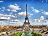 Akkora a hőség Párizsban, hogy lezárják az Eiffel-tornyot