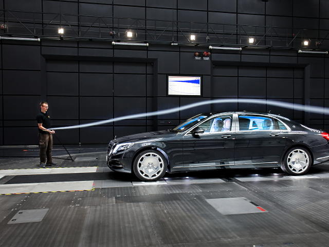 42 millió forintról indul a Rolls-Royce 