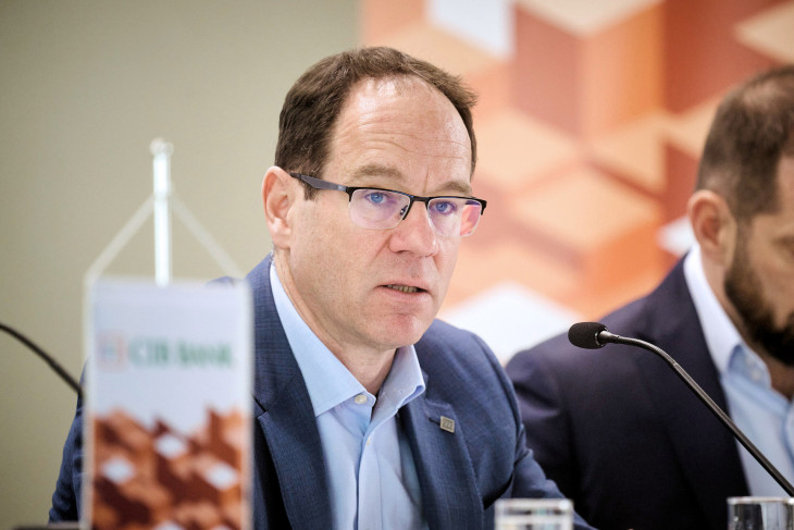 A CIB Bank eredményeit dr. Simák Pál vezérigazgató mutatta be