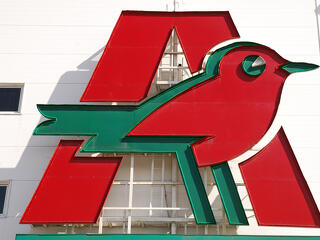 Biztos, hogy tudni akarja, mennyit keres az Auchannál egy mirelit komissiózó?