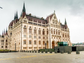 29 képviselőnő ül a magyar parlamentben. Fotó: Depositphotos