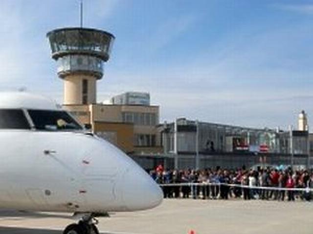 Pécs-Pogány reptér megnyitása