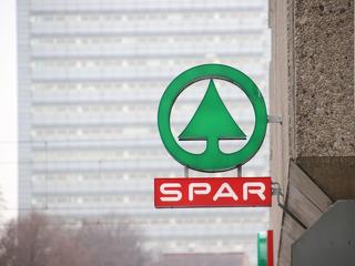 Brüsszel előtt a Spar panasza, megvizsgálják a magyar boltadót