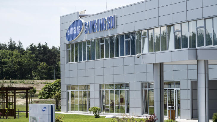 A Samsung gödi gyárának bevétele harmadával zuhant, vesztesége 13 milliárd forint lett