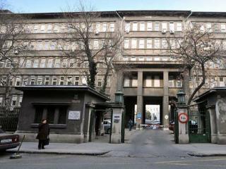 Egy budapesti kórházban találtak méltatlan körülmények között tárolt holttesteket