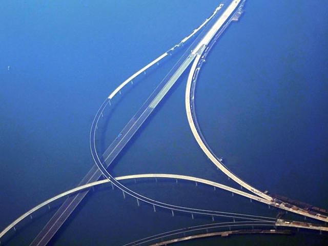 Kína megépítette a világ leghosszabb tenger feletti hídját