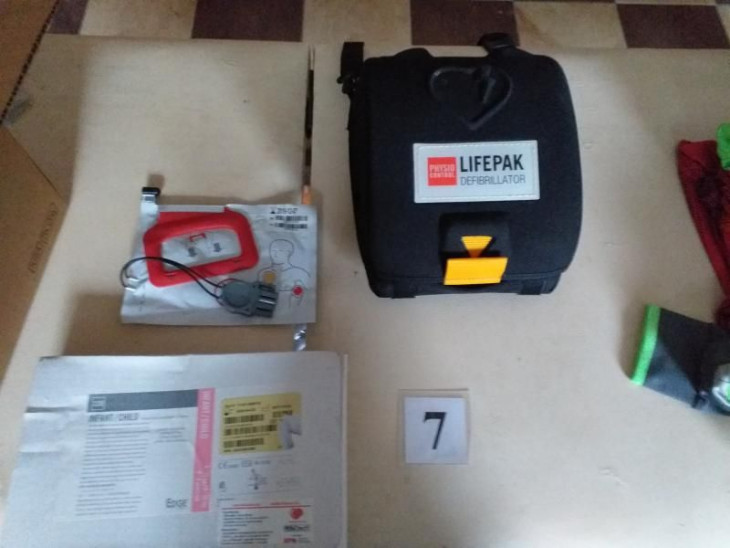 Vajon hogy került árverésre egy defibrillátor?