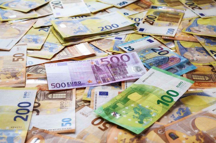 A közös valuta mintha megfázott volna a melegben