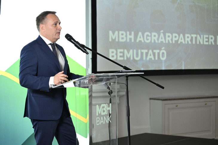 Szabó Levente az MBH Bank egyedi kiszolgálásért felelős üzleti vezérigazgató-helyettese kiemelte az agrárium fontosságát
