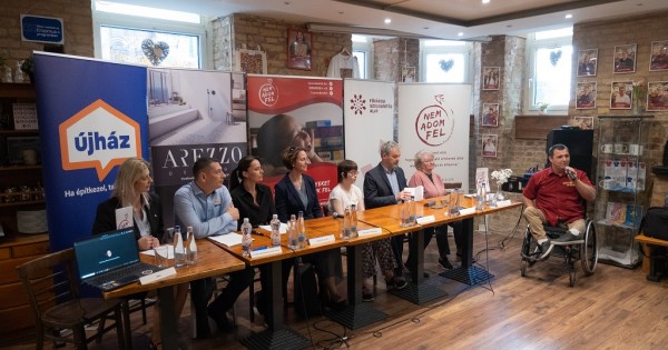 A Nem Adom Fel Alapítvány örömteli hírekről számolt be a sajtótájékoztatóján