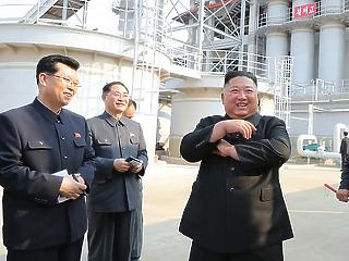Lecserélte miniszterelnökét Kim Dzsong Un 
