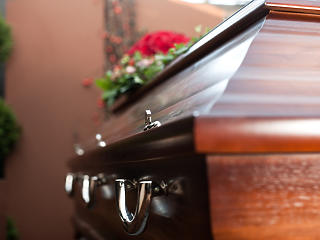 Speciális szabályok vonatkoznak a koronavírusban elhunytak temetésére