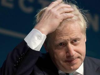 Boris Johnson beszélt, mire a font fejest ugrott a mélybe