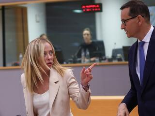 Pikáns kép készült Giorgia Meloniról, saját maga is megosztotta 