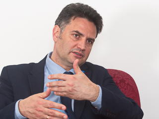 Márki-Zay Péter meggyőzően vezet a Fidesz jelöltjével szemben 