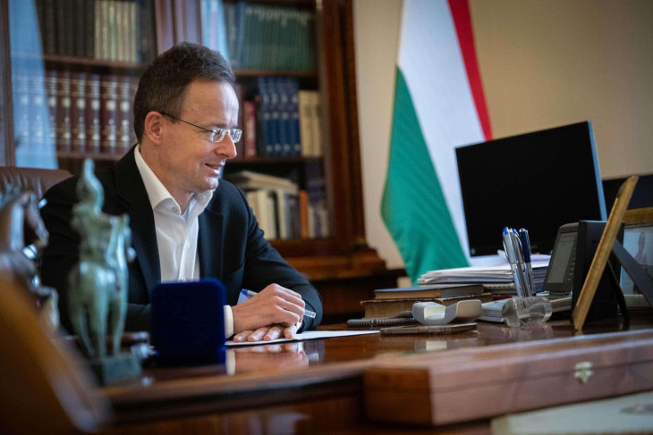 Szijjártó péter külügyminiszter bízik a felmentésben