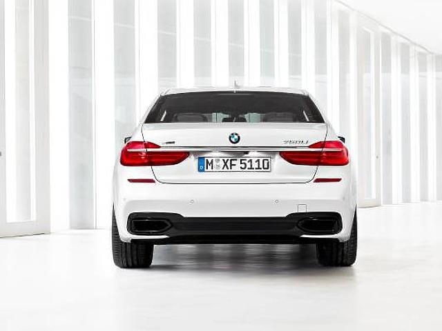 Az új, hatodik generációs 7-es BMW