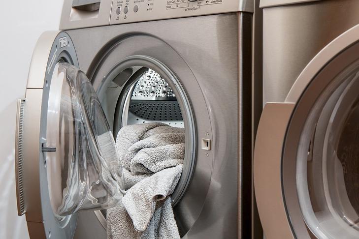 Attól még nem porszívózunk, mosunk többet, hogy új gépet veszünk. (Fotó: pixabay)