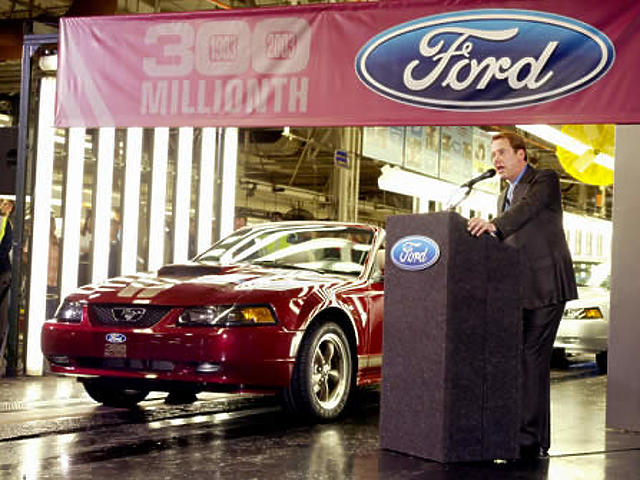 Kirúgások és fogyatkozó pénz a Fordnál