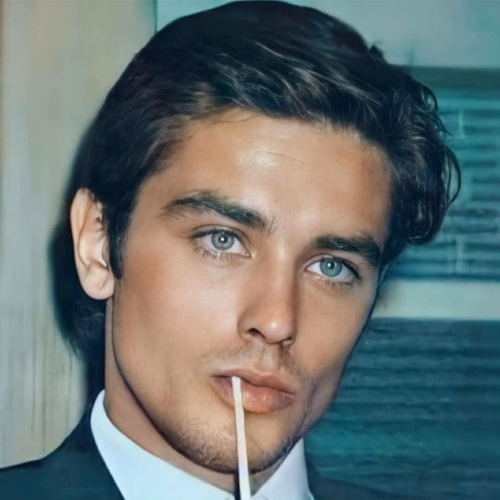 A fiatal Alain Delon