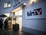 Orbán Viktor miniszterelnök érkezik a Hír TV stúdiójába 2020. október 7-én