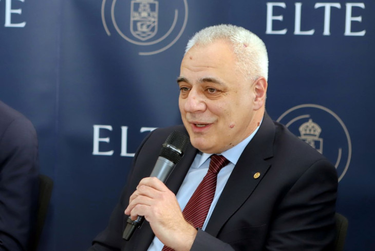 Darázs Lénárd eddig rektorhelyettes volt