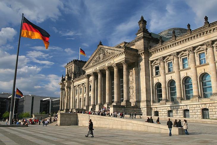 A Bundestag épülete Berlinben. (Depositphotos/Jakub Cejpek