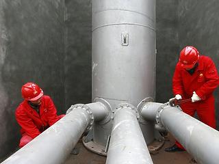 Csökkenti az olaja exportvámját Oroszország