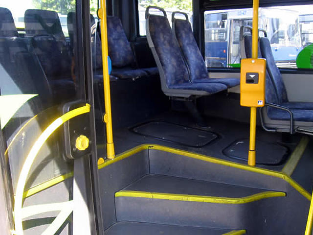 Új alacsonypadlós buszt tesztel a BKV