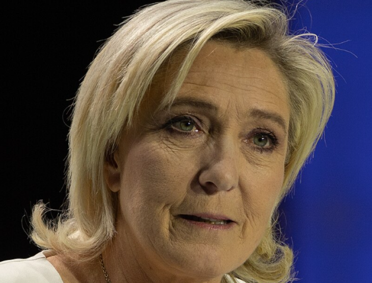 Már nem mosolyog Marine Le Pen, a Nemzeti Tömörülés vezetője. Azt mondta, hogy a győzelmük csak elhalasztódott