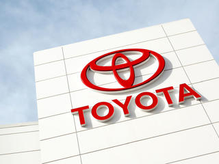 A Toyota legújabb húzása a magyar ipar jövőjét is veszélyezteti saját versenytársain kívül