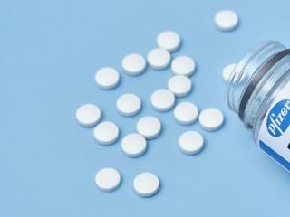 A WHO beszólt a Pfizernek új anti-Covid gyógyszere miatt