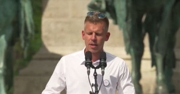 Magyar Péter sok ígéretet tett választási kampánybeszédében