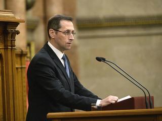 Varga Mihály örömmel jelenti: döntött a bíróság, Budapestnek milliárdokat kell fizetni