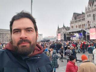 Leszavazta a Fidesz a gyermekvédelmi dolgozók béremeléséről szóló javaslatot